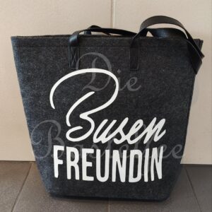 Achtung B-Ware! Filztasche groß ,,Busen Freundin“ schief vernäht!