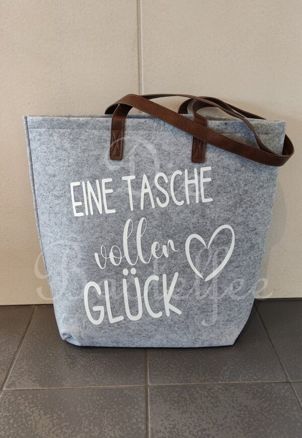 Achtung B-Ware! Filztasche groß ,,Glück..." schief vernäht!