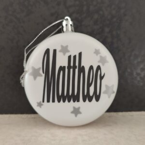 Weihnachtskugeln flach mit silbernen Sternen