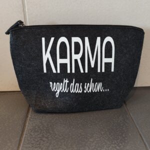 Filztasche klein ,,KARMA…“